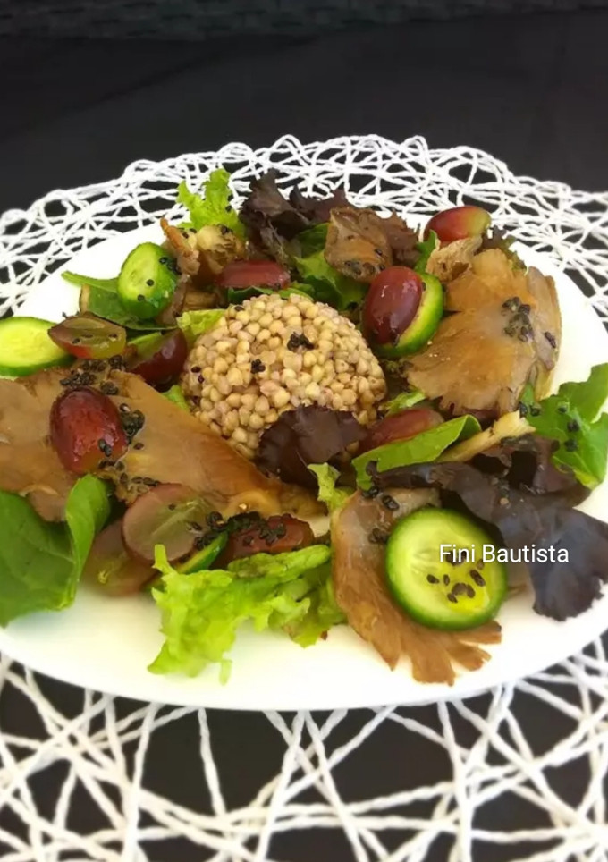 Una foto de Ensalada de trigo sarraceno y setas