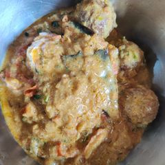 A picture of Sorakai kofta/ vegetarian Kofta curry.