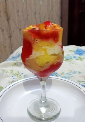 A picture of Fruit trifle.