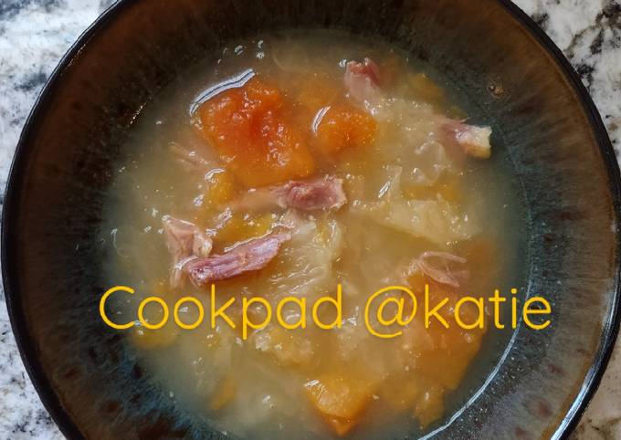 Papaya Snow Fungus Soup