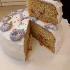 A picture of Fluffy orange vanilla cake.
