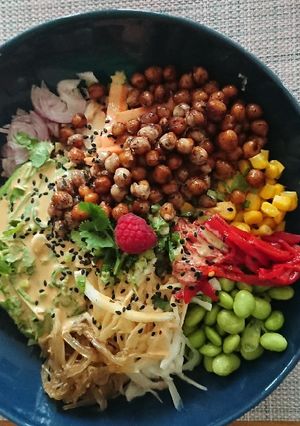 Une photo de Poke bowl veggies