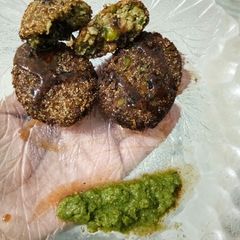A picture of Matar and soya granules cutlet recipe.