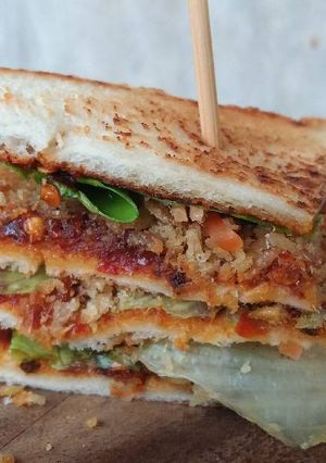 รูปของ Club Sandwich ปลาสลิดหยอง