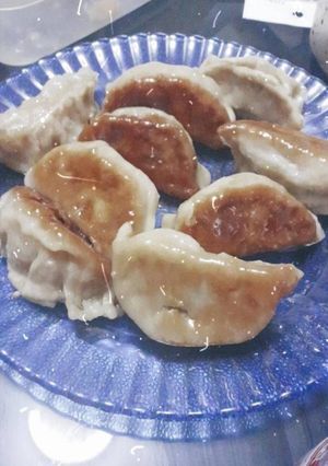 Una foto de Empanadas japonesas gyozas