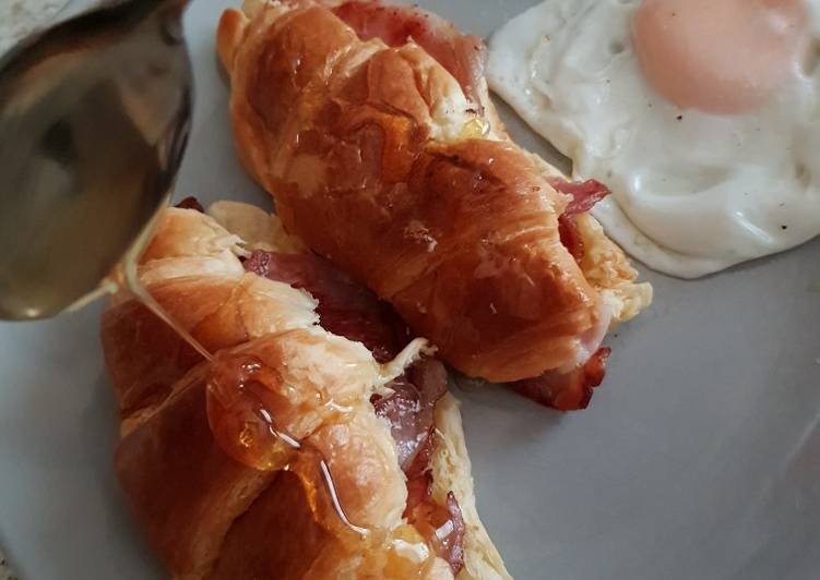 Simple Way to Make Homemade My Croissant with Bacon and Honey 😀