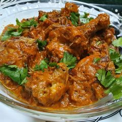 A picture of Brown Onion Chicken Curry.