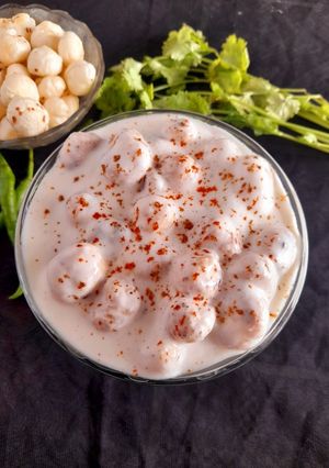 मखाना रायता (makhana raita recipe in Hindi) रेसिपी मुख्य फोटो