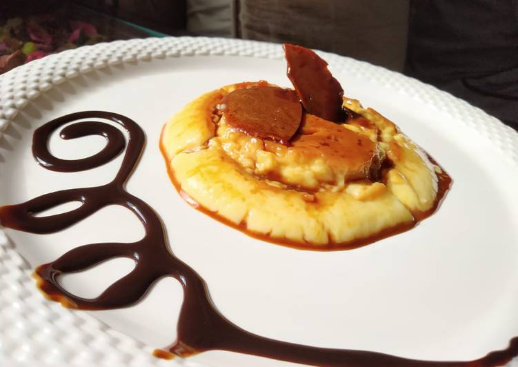 Custard pudding with caramel