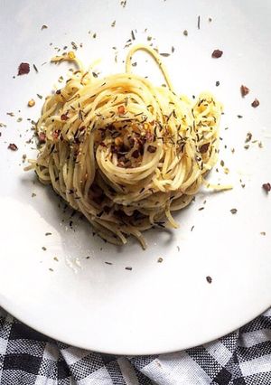 Foto resep [Masakan Barat] Spaghetti Aglio Olio e Peperoncino Yang Mudah Dan Murah