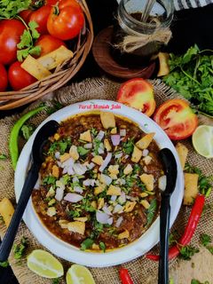 बनारसी टमाटर चाट (banarasi tamatar chaat recipe in Hindi) रेसिपी मुख्य फोटो