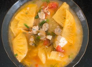 Hình của món Canh ngao chua nấu dứa.