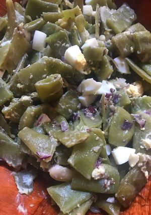 Una foto de Ensalada de chauchas con huevos y semillas #SinTacc