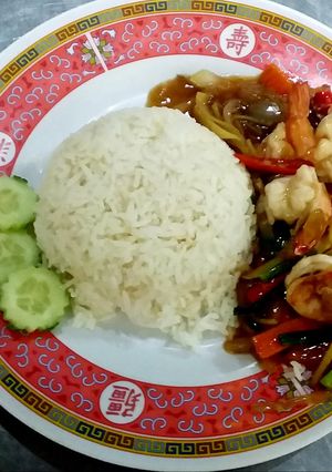 รูปของ กุ้งผัดขิง ราดหน้าข้าว