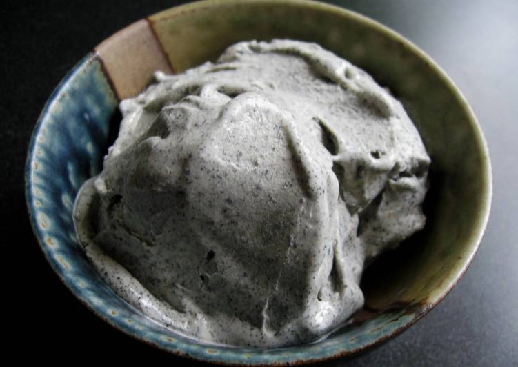 How to Make Any-night-of-the-week Super Easy Black Sesame Ice Cream