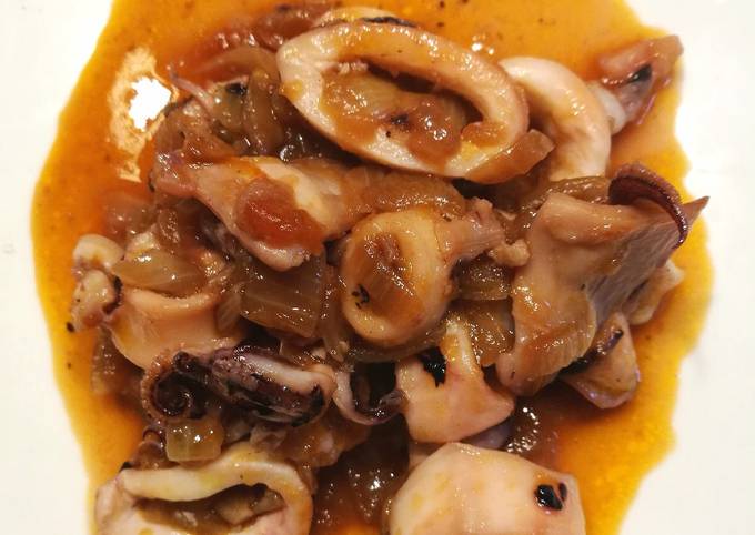 Calamares encebollados Receta de Cris Cris- Cookpad