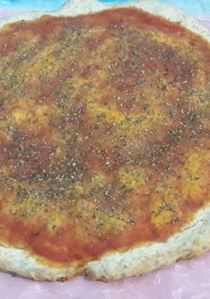 Una foto de Pizza integral casera