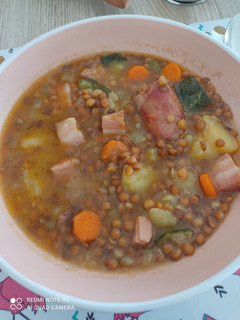 A picture of Canned Lentils with Vegetables, Chorizo, Blood Sausage, and Potatoes.