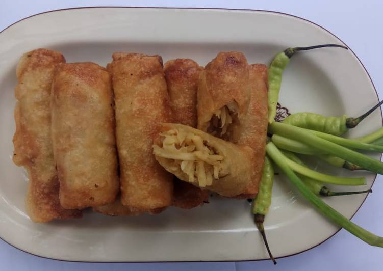 Lumpia isi bengkuang dan ayam