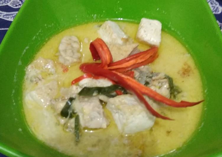 Resep Tahu tempe kuah santan Anti Gagal