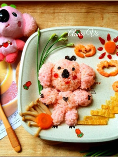 Hình của món Cơm bento: Gấu koala hồng đáng yêu (Đậu hũ xào tôm nấm).