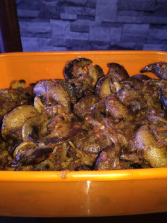 A picture of Spicey peppered snails.