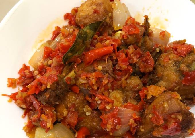 Ayam goreng balado