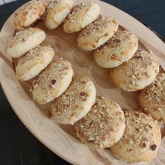 A picture of "Homemade" Flour Mix Baisan ki Naan Khatai 💛🧡.