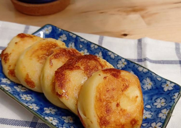 Korean Potato Cheese Pancake (HOTTEOK)