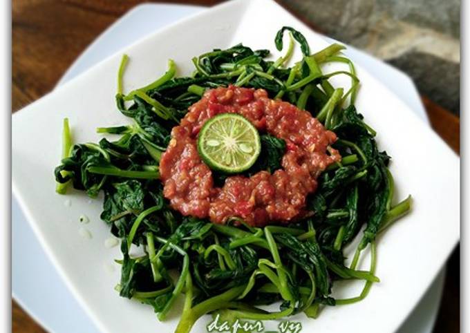 Resep Brambang Asem Kangkung (Plecing Kangkung Jawa) oleh