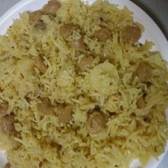 A picture of Soyabeen rice.