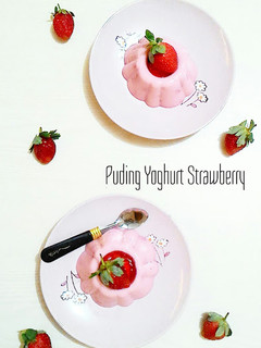 Foto resep Puding Yoghurt Strawberry