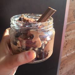 A picture of Chocolate Jar cake.