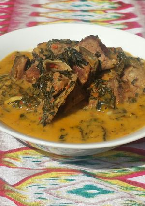 A picture of Bitterleaf soup.