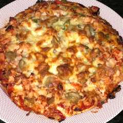 Una foto de Pizza de atún (aprovechamiento)