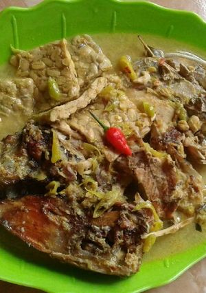 Foto resep Mangut kepala ikan asap