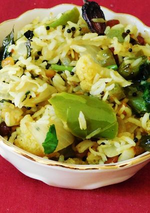A picture of Fried Rice with Cauliflower.