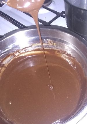 Una foto de Pasta de chocolate tipo ganache de chocolate
