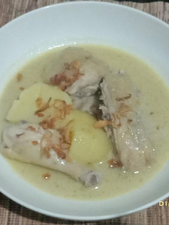Foto resep Opor Ayam Kuah Putih