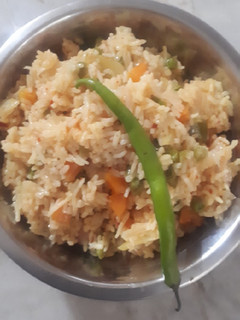 મેક્સીકન રાઈસ (Mexican Rice Recipe In Gujarati) રેસીપી મુખ્ય ફોટો