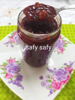 صورة لوصفة مربى العنب الاحمر