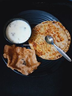 पुरणपोळी कढी (Puranpoli kadhi recipe in marathi) रेसिपी चे मुख्य फोटो