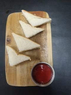 ગાર્લિક બ્રેડ બટર (Garlic bread butter recipe in Gujarati) રેસીપી મુખ્ય ફોટો
