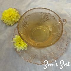 A picture of Yellow Chrysanthemum Tea.