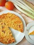 Quiche de Calçots y Botifarra con salsa Romesco