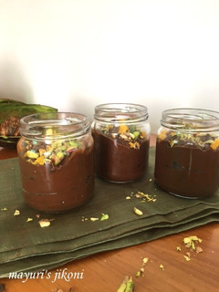 A picture of Chocolate avocado pudding.