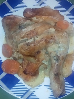 Una foto de Pollo al horno con patatas