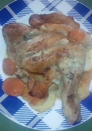 Foto principal de Pollo al horno con patatas