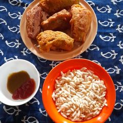 A picture of Pumpkin Flower Pakora.