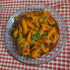 A picture of ડુંગળી ગાંઠિયાનું શાક.
